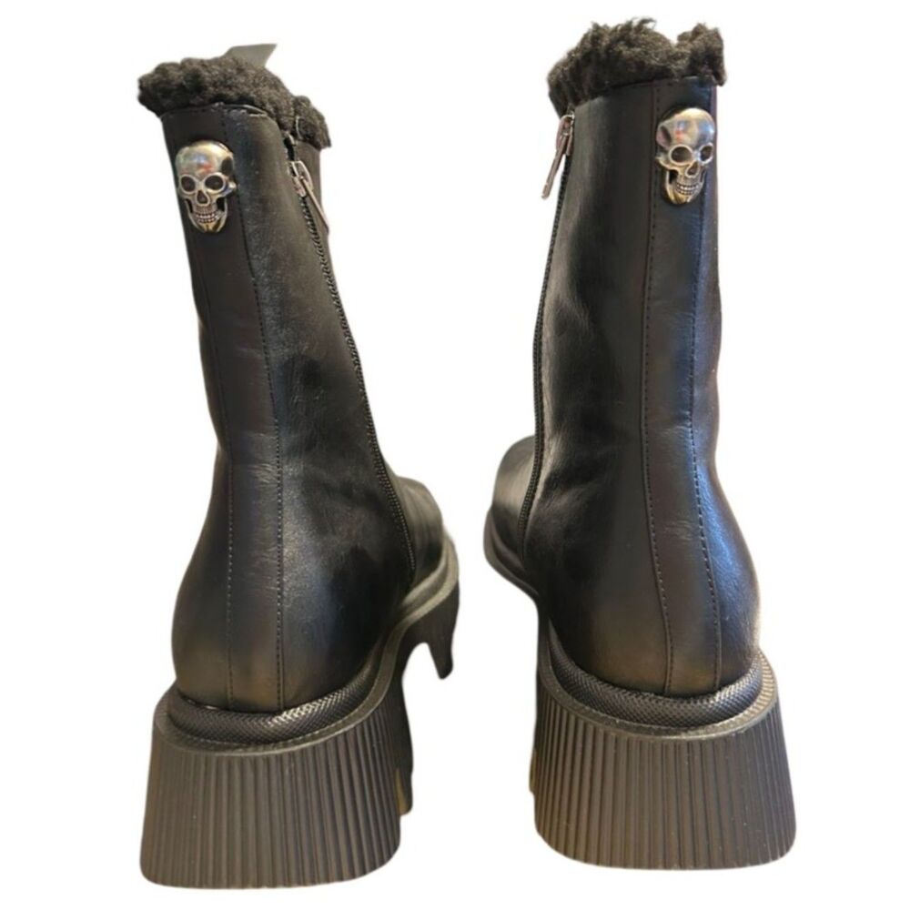 Chunky Platform Faux Fur lined Skull Boots